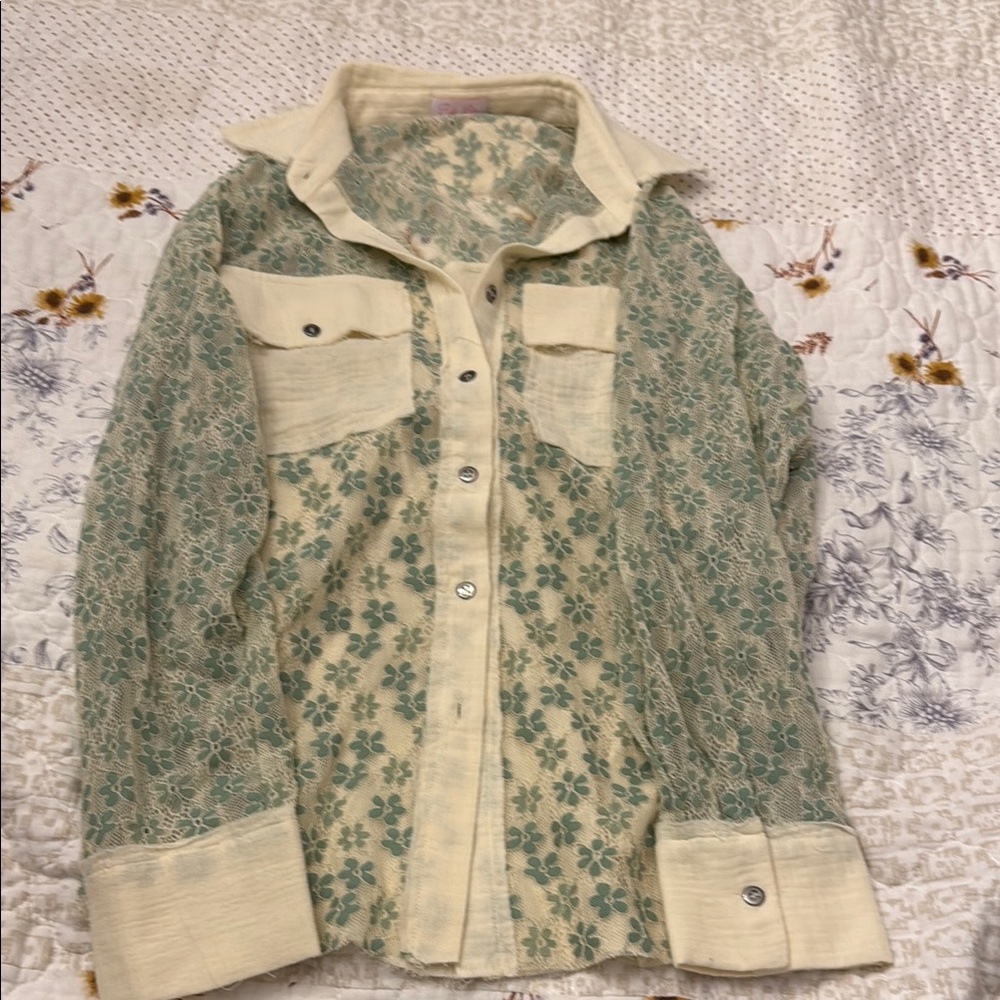 Pink lily floral button up